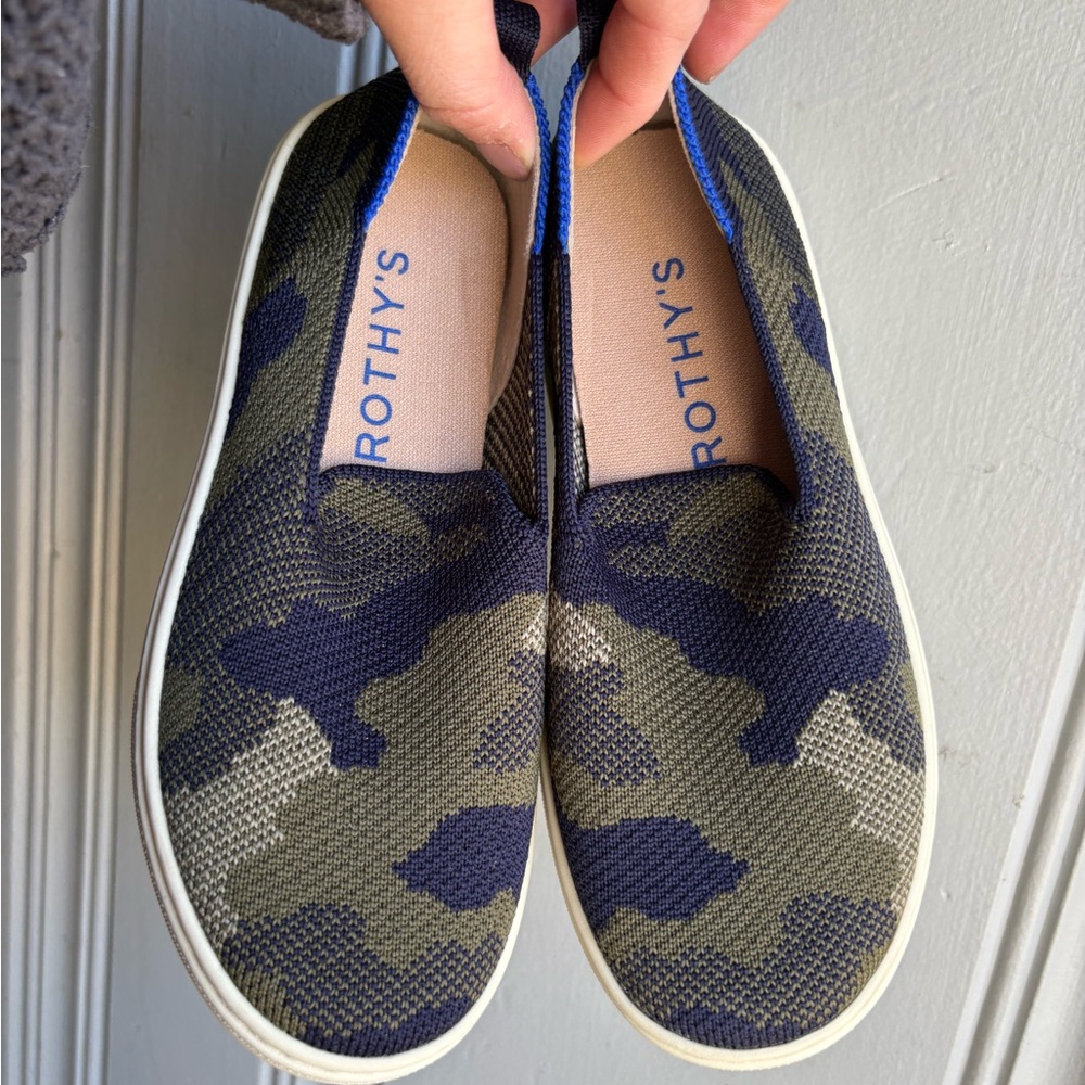 Girls 13C Rothy's Slip-On Sneakers in Navy & Olive Camo